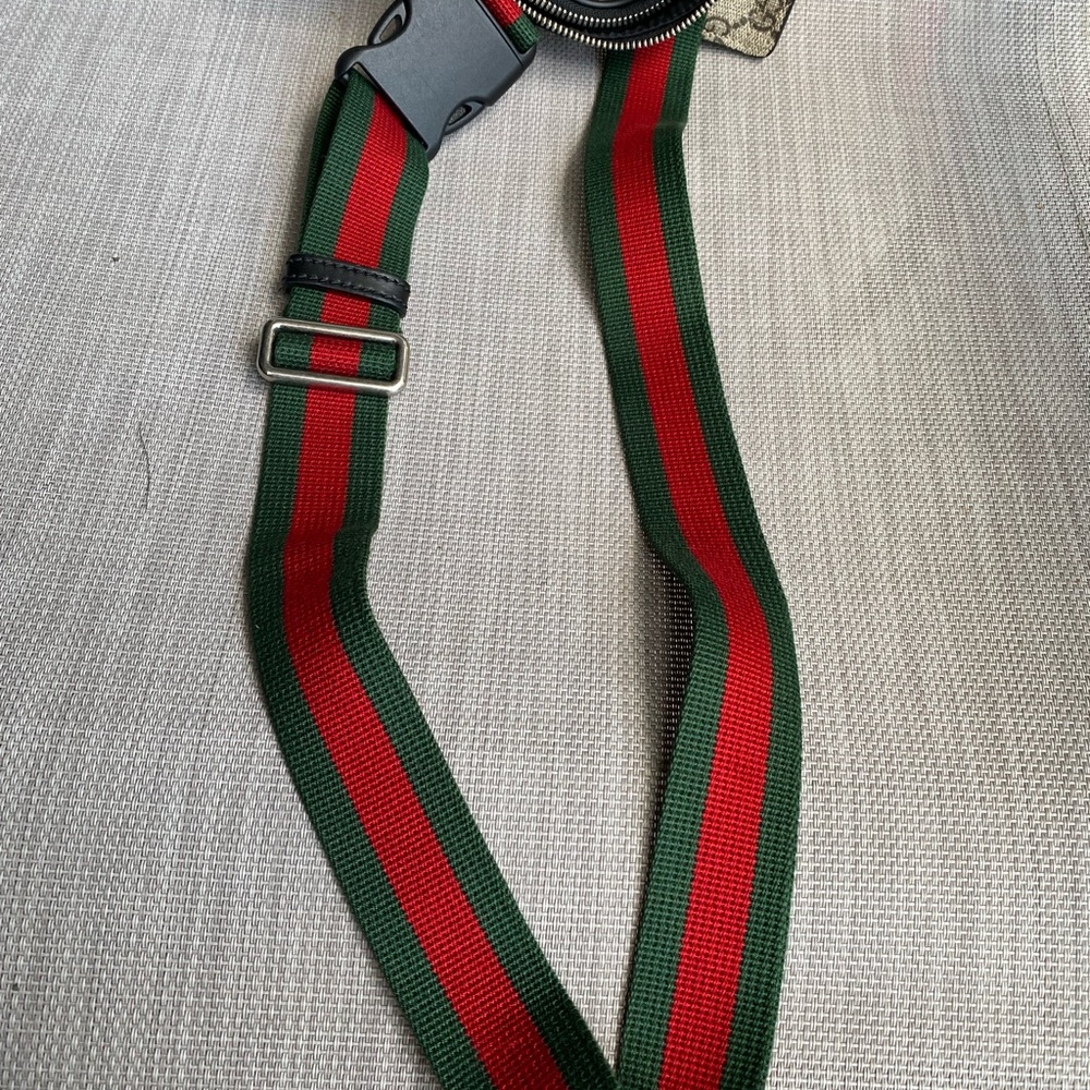 Gucci Black and Cream Belt Bag with Red and Green Strap - Picture 14 of 14